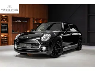 MINI Clubman 1.5 Cooper Chili Serious Business Schuifdak | Leder