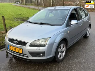 Ford Focus 1.6-16V First Edition | AIRCO | GROOT SCHERM | EXPORT OF HANDEL !