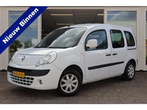 Renault Kangoo Family 1.6-16V , Airco, Trekhaak, Prijs is Rijklaar En Bruikbaar Als Camper!!  Zie Fo