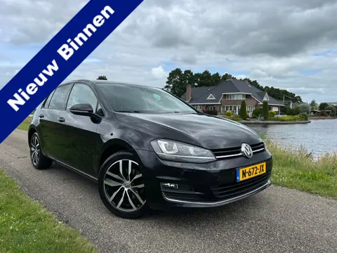 Volkswagen Golf 1.4 TSI Highline | Stoelverwarming | LED | Bluetooth | Airco