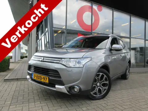 Mitsubishi Outlander 2.0 PHEV Instyle X-Line AUTOMAAT 203 PK