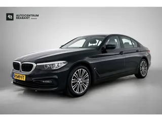 BMW 5-serie 530e iPerformance High Executive(Dealer OnderH, Camera, StoelV, SfeerV, Navi, Etc)