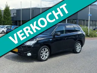 Mitsubishi Outlander 2.0 PHEV instyle+ Leder Navi Schuifdak