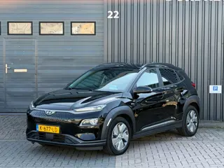 Hyundai Kona EV Limited 64 kWh|Fase 3|95% Soh|Cam|Leder|Head-Up|Dodehoek|Stoel Verkoeling+Verwarming