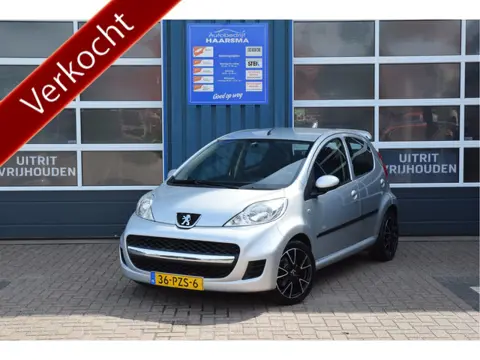 Peugeot 107 1.0-12V Millesim 200 5 Deurs Airco (bj 2011)