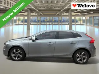 Volvo V40 2.0 D2 R-Design Business Leer/xenon/Stoelverwarming/Navi/Dealer onderhouden.