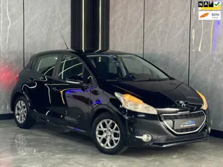 Peugeot 208 1.6 e-HDi Blue Lease Navi |Cruise |Airco |Park Sensor |Lmv |Nap |Boekjes