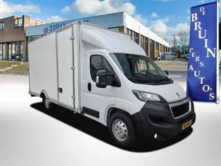 Renault Master / Peugeot Boxer 140 PK Lowliner Laadklep / Oprijklep Lage instap Airco Cruisecontrol