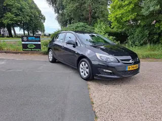 Opel Astra 1.4 16V Cosmo 5 Drs HB Airco/Cruisecontrol/Bluetooth