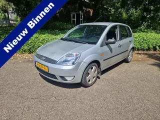 Ford Fiesta 1.4-16V, 5 drs, airco (bj 2002)