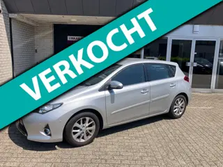 Toyota Auris 1.6 Aspiration / NIEUW MODELJAAR / ALU VELGEN / AIRCO ACC / TREKHAAK / CAMERA