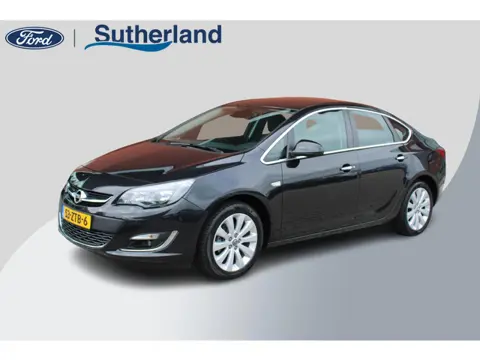 Opel Astra 1.4 Turbo 140 PK Cosmo | 1E Eigenaar! | Lage KM Stand! | Afneembare Trekhaak | Cruise Con