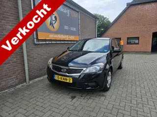Kia cee'd 1.4 CVVT X-tra (bj 2010)