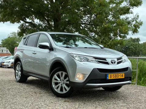 Toyota RAV4 2.0 Executive Business 4WD | Leder + Cruise + Clima nu € 10.975,-!!!