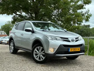 Toyota RAV4 2.0 Executive Business 4WD | Leder + Cruise + Clima nu € 10.975,-!!!