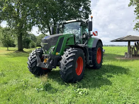 Fendt 828 S4 Profi Plus