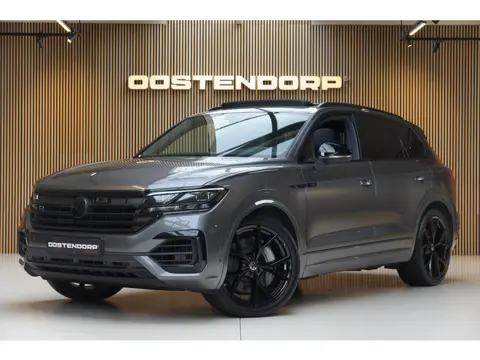 Volkswagen Touareg 3.0TSi/462pk Hybrid 4MOTION R Blackstyle|2023|Panoramadak|Leder|Luchtvering|LED|T