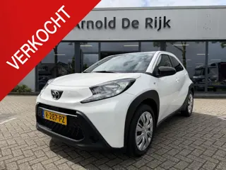 Toyota Aygo X 1.0 VVT-i S-CVT Play