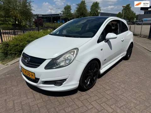 Opel Corsa 1.4-16V OPC-LINE NWE APK**
