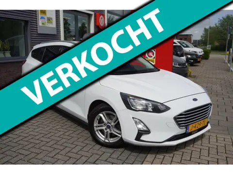 Ford Focus Wagon 1.0 EcoBoost Hybrid Trend Edition Business / Camera / Climate control / Navi