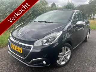 Peugeot 208 1.2 | Clima | Cruise | Navi | Parkeersensoren | Bluetooth | Driem vervangen