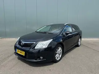 Toyota Avensis wagon 1.8 VVTi Business CAMERA | LEDER | TREKHAAK !