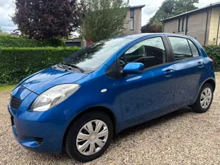 Toyota Yaris 1.3 VVTi Sol