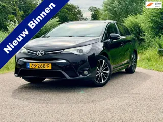 Toyota Avensis Touring Sports 1.8 VVT-i SkyView Edition PANO CAMERA NAVI ECC GOED ONDERHOUDEN