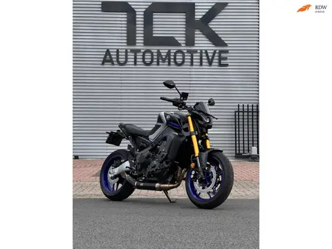 Yamaha MT-09 SP 2023 | Leovince | Blipper | Gilles