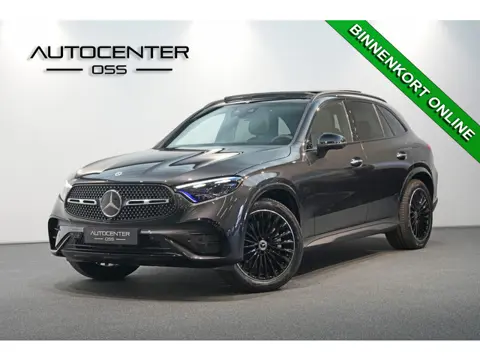 Mercedes-Benz GLC 300e 4MATIC AMG Premium+ ✅ LUCHTVERING ✅ ACHTERAS BESTURING ✅ TREKHAAK ✅ PANO ✅ BU