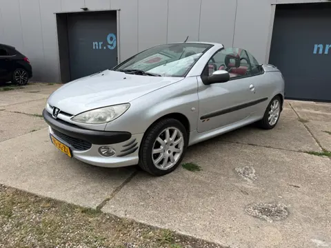 Peugeot 206 CC 2.0-16V met airco