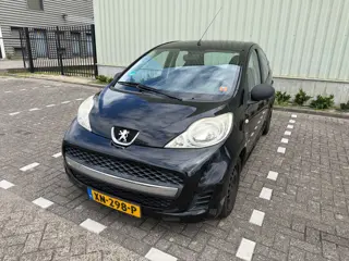 Peugeot 107 1.0-12V Accent|APK|Meeneemprijs