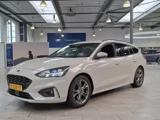 Ford FOCUS Wagon EcoBoost Hybrid 125pk ST-Line | 100% Dealer onderhouden | Trekhaak | Winterpack | C