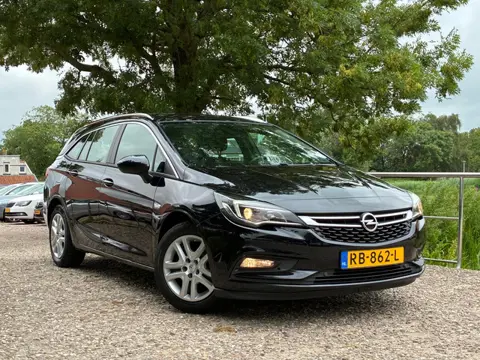 Opel Astra Sports Tourer 1.4 Business+ | Cruise + Clima nu € 5.450,-!!!
