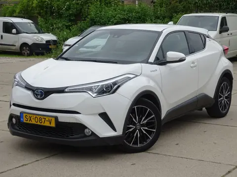 Toyota C-HR 1.8 Hybrid Energy (bj 2018, automaat)