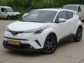 Toyota C-HR 1.8 Hybrid Energy (bj 2018, automaat)