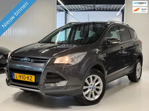 Ford Kuga 1.5 Titanium 2016| CarPlay | Camera!!