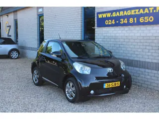 Toyota iQ 1.0 VVTi Aspiration Airco (bj 2011)