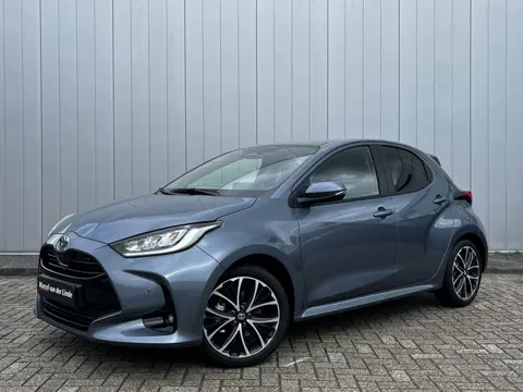Toyota Yaris 1.5 Hybrid 115 Dynamic Comfort Pack Limited Nieuw Model Parkeer dodehoek Sensoren Stoel