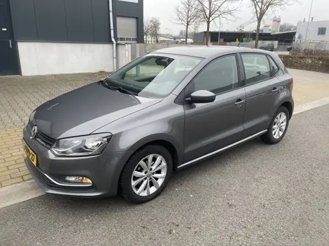 Volkswagen Polo 1.2 TSI Comfortline (bj 2015)
