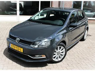 VW Polo 1.2 TSI Airco, Apple/Android Carplay, Cruise control, Parksens. V en A, 16" LMV