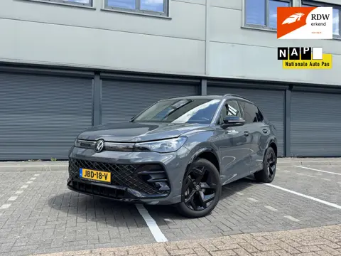 Volkswagen Tiguan 1.5 eHybrid 272PK R-Line Edition Navi.Panodak.Trekh.ClimaC.CruiseC.LMV!!!