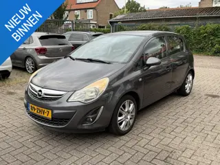 Opel Corsa 1.2-16V Cosmo