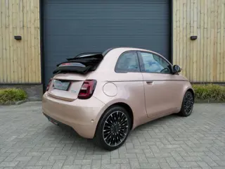 Fiat 500e Icon cabrio 42 kWh *CarPlay *Camera*17 inch velgen
