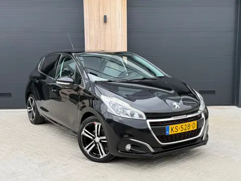 Peugeot 208 1.6 BlueHDi GT-line (bj 11-2016) JBL|SPORTST|CLIMA|NAVi|