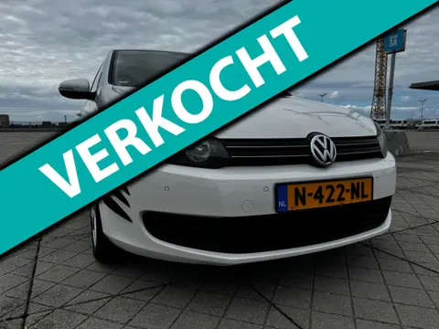 Volkswagen Golf 1.4 Easyline AIRCO CARPLAY PDC CAMERA LED