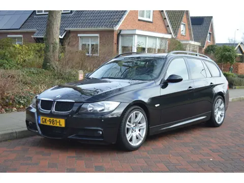 BMW 3-serie Touring 318i Org M-pakket/ketting+klepseals vervangen