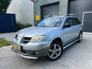 Mitsubishi Outlander Sport 2.0 Invite+