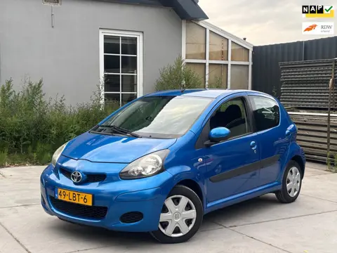 Toyota Aygo 1.0-12V Comfort | Automaat | Airco | El. Ramen | NAP | Volledig onderhouden!