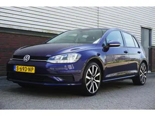 Volkswagen Golf 1.0 TSI Highline/CARPLAY/18 INCH/CAMERA/DAB.